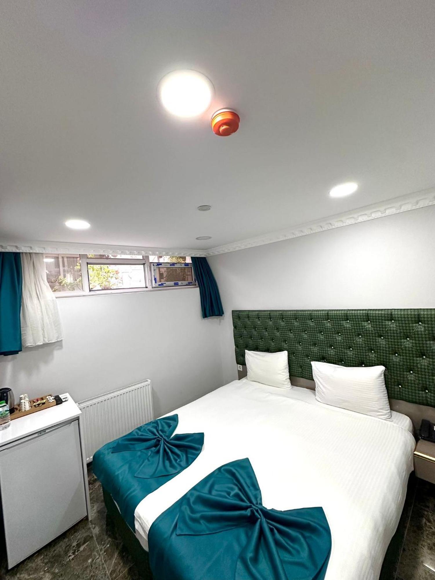 Grand Ararat Hotel Istanbul Bagian luar foto